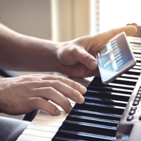 Aprende a tocar piano fácil, gratis y en línea